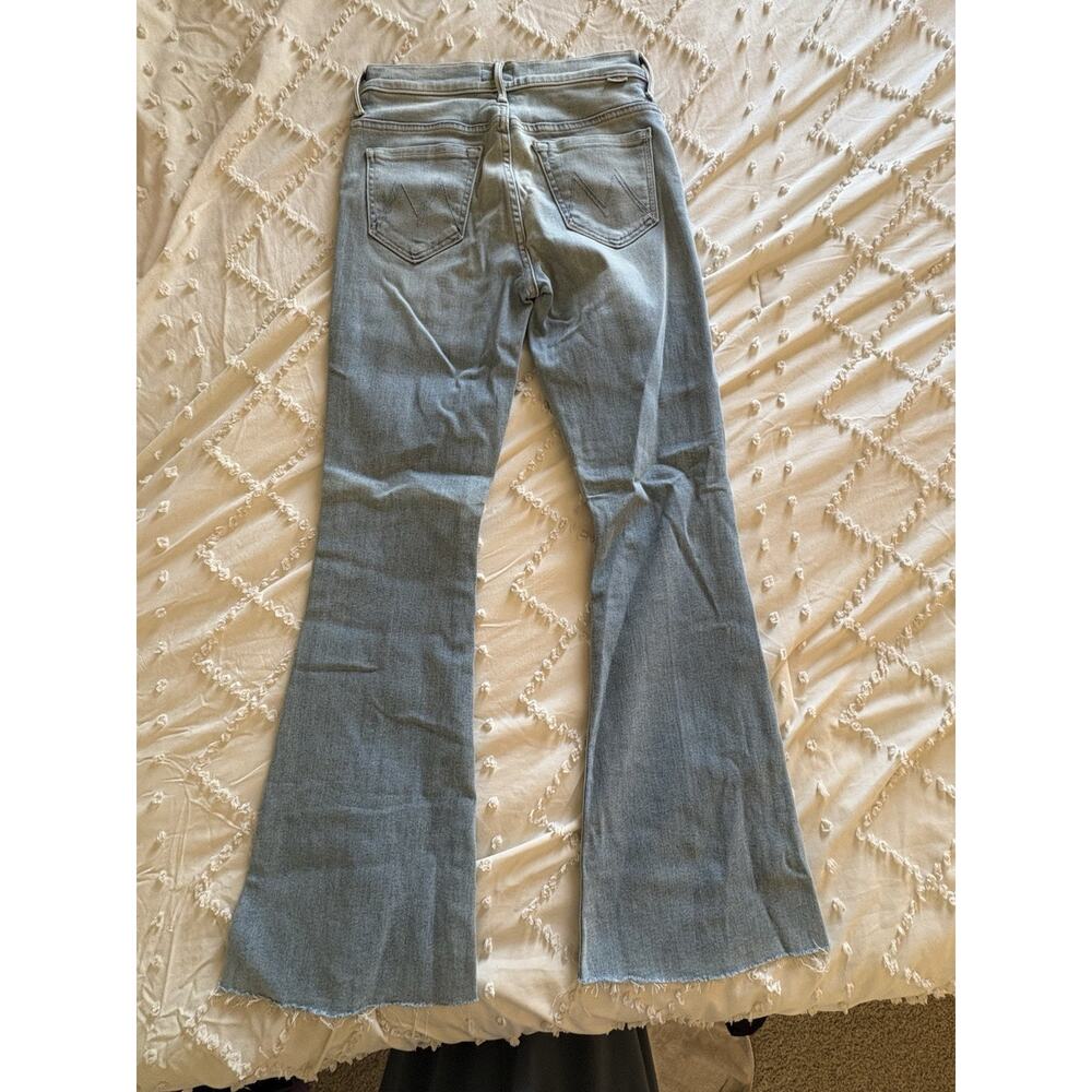 MOTHER The Weekender Fray Jeans Size 25 Swimming Pool Sunday Raw Hem Flare - Picture 4 of 13